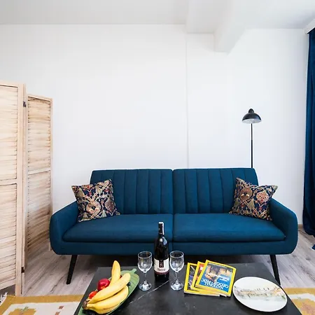Park View In Center Apartment