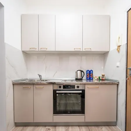 Park View In Center *