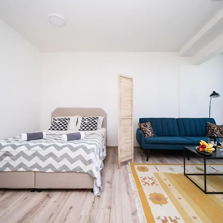 Park View In Center Apartmán