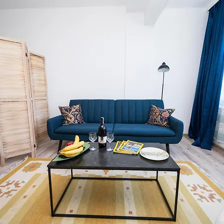 Park View In Center Apartment *